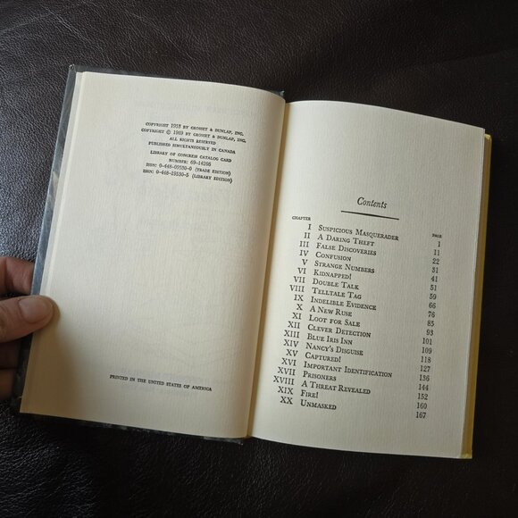 Nancy Drew: The Clue of the Velvet Mask by Carolyn Keene. 1969 hardcover book. - Picture 6 of 6